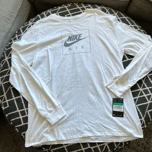 Nike long sleeve t-shirt. Brand new!!